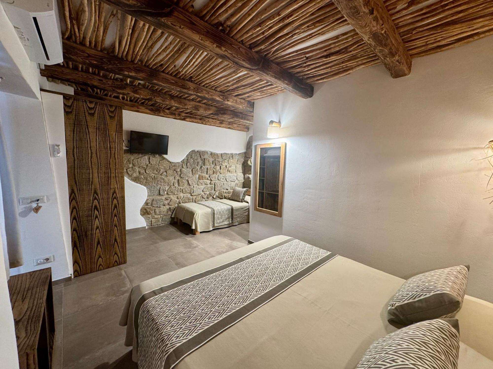 Il Busciolotto Hotell Santa Teresa Gallura Exteriör bild