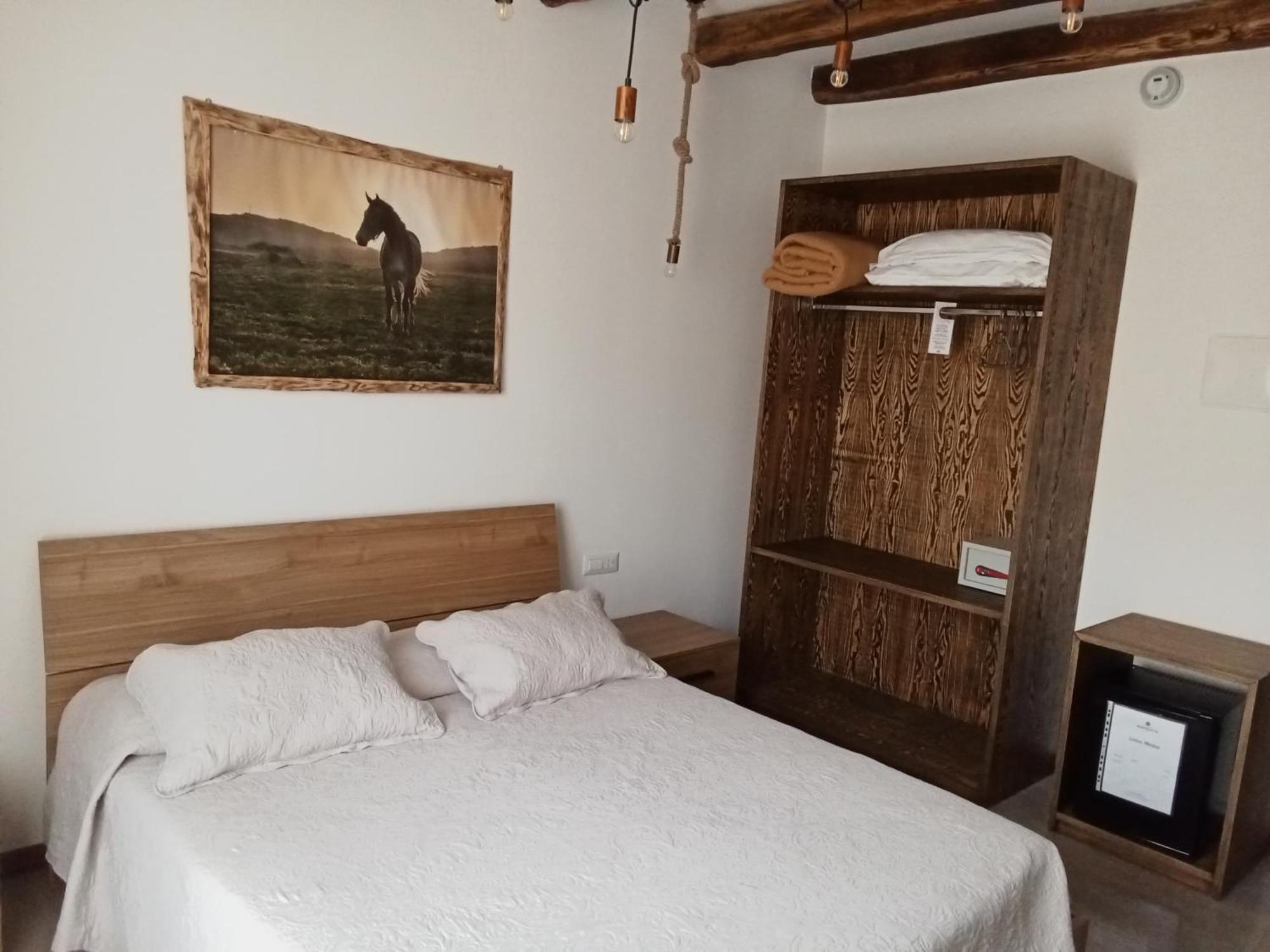 Il Busciolotto Hotell Santa Teresa Gallura Exteriör bild