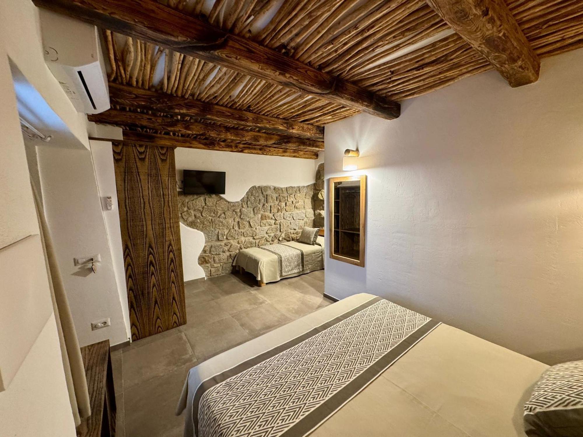 Il Busciolotto Hotell Santa Teresa Gallura Exteriör bild